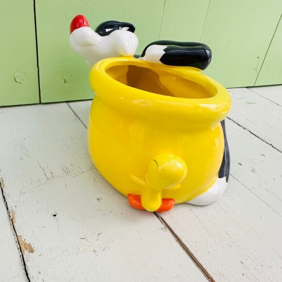 Vintage Tweety Bird and Sylvester Planter Warner Bros Collectible Figurine Vase - Picture 7 of 8